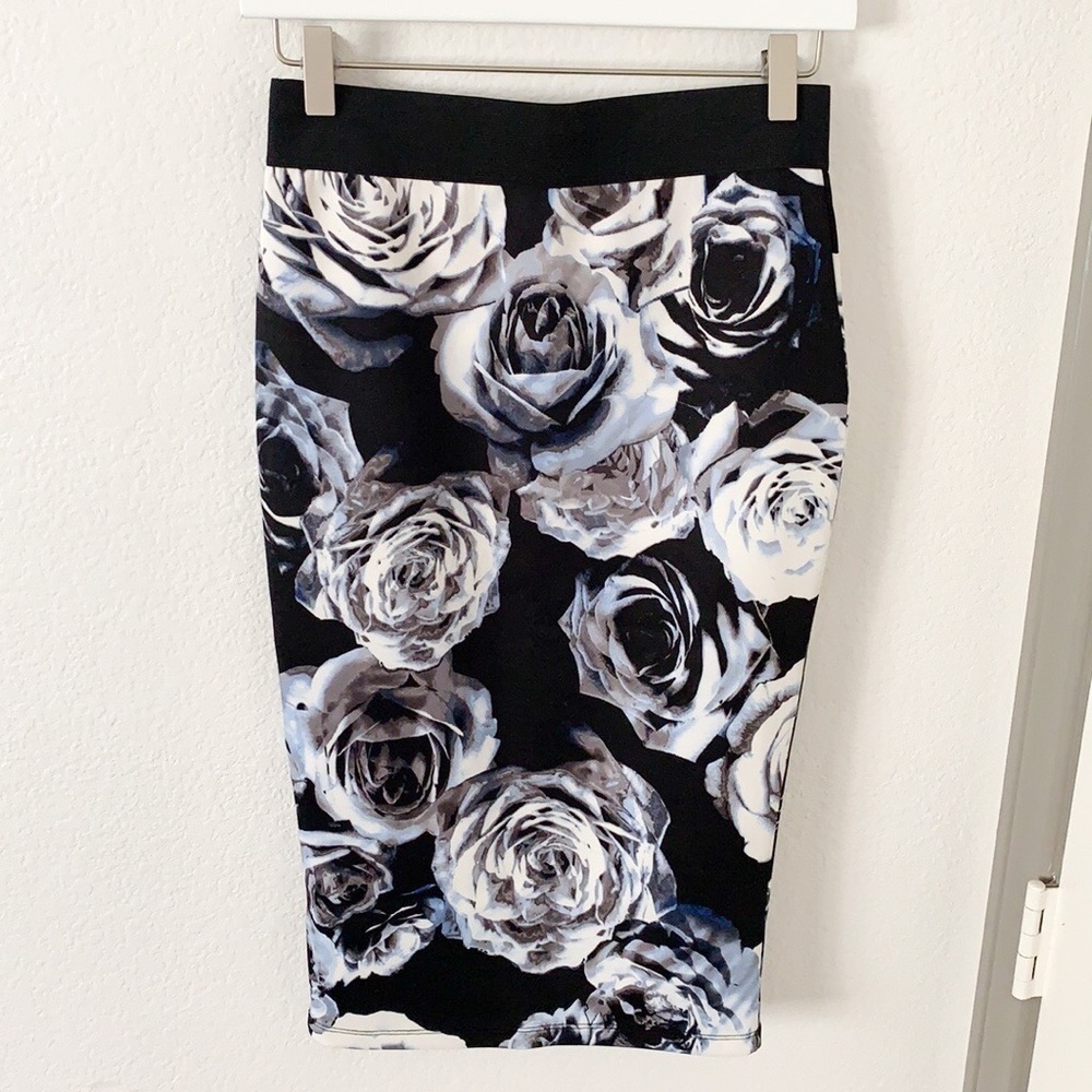 Apt. 9 Floral Pencil Skirt